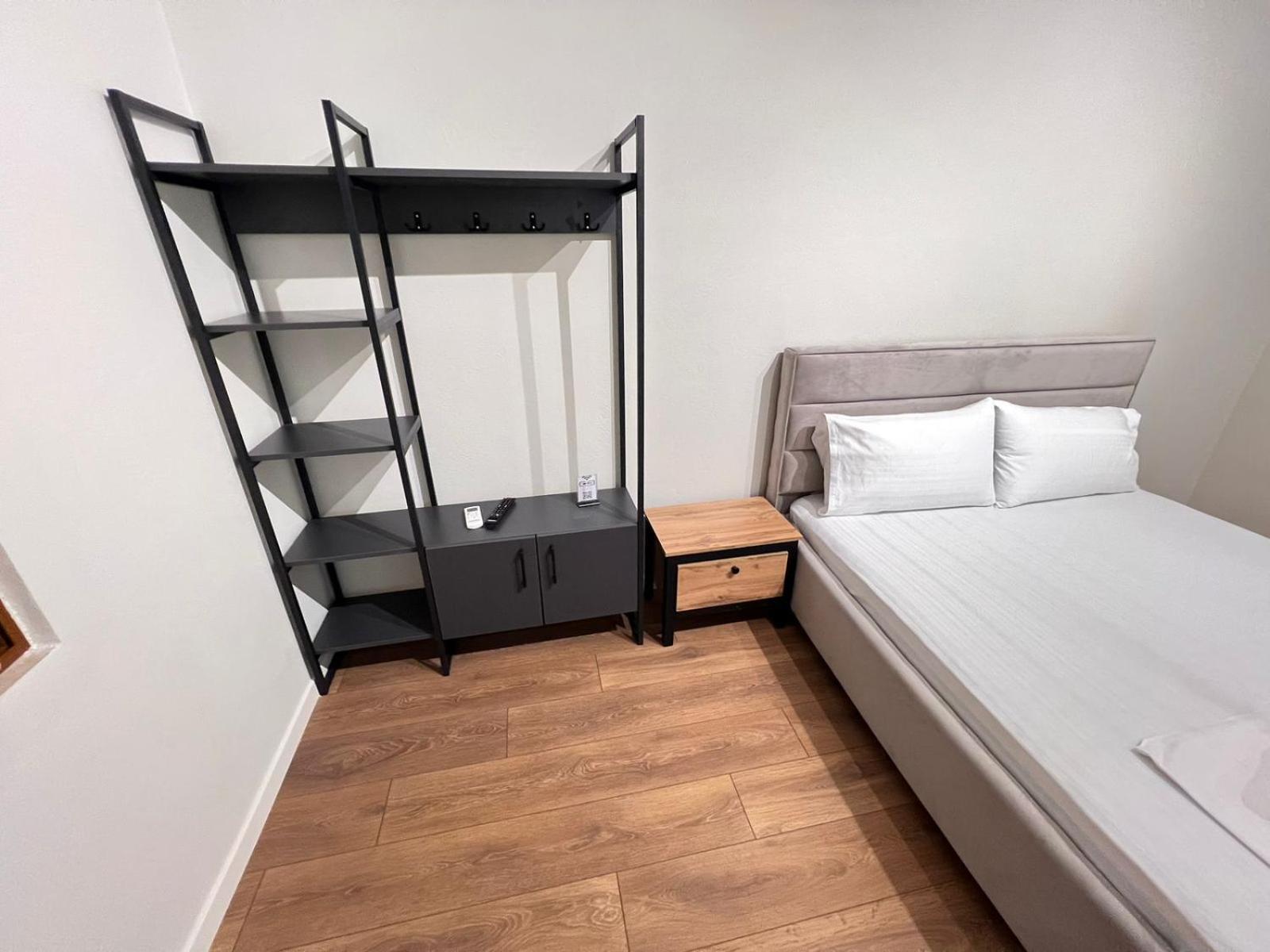 Gjestgiverier Serene 2 *